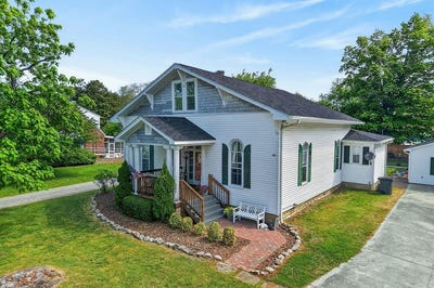 /international/us/105-roberts-st-livingston-tn-110107474943/