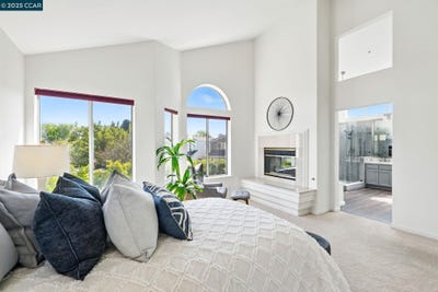 /international/us/30300-meridien-cir-union-city-ca-110098687335/