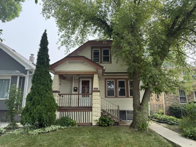 /international/us/2122-s-77th-st-west-allis-wi-110120020778/