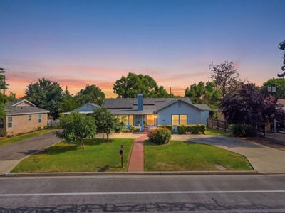 /international/us/933-e-cross-avenue-tulare-ca-110108258790/
