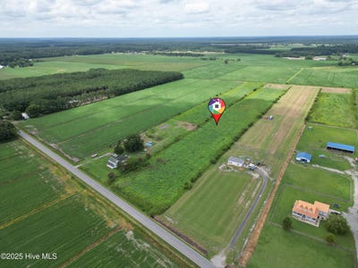 /international/us/2-turnpike-road-elizabeth-city-nc-110101235182/