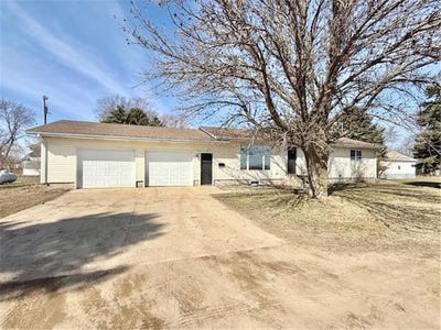/international/us/475-e-csah-10-vesta-mn-110106615691/