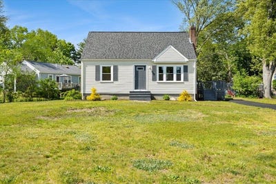 /international/us/15-boyden-drive-foxboro-ma-110108201889/