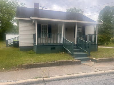 /international/us/218-n-martin-luther-king-jr-drive-williamston-nc-110107732765/