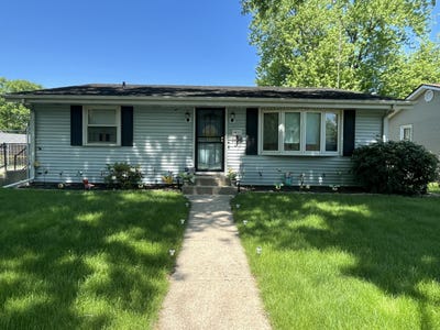 /international/us/1417-earl-road-michigan-city-in-110120449521/