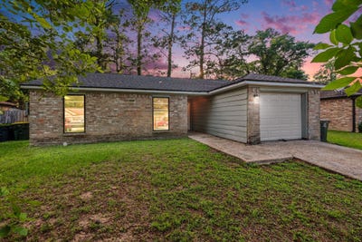 /international/us/1321-n-7th-street-conroe-tx-110107683810/