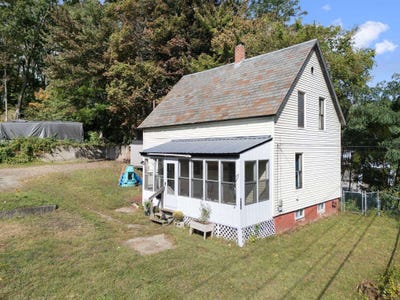 /international/us/455-s-main-street-brattleboro-vt-110109188241/