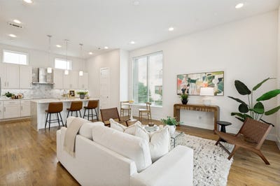 /international/us/1719-caddo-street-dallas-tx-110108588347/