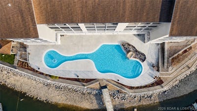 /international/us/1181-jeffries-road-osage-beach-mo-110106587426/