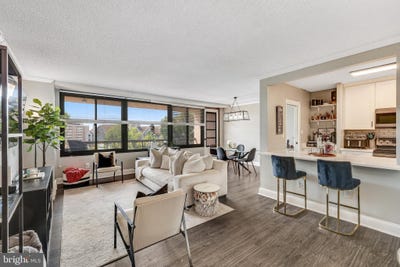 /international/us/5500-holmes-run-parkway-alexandria-va-110108447773/
