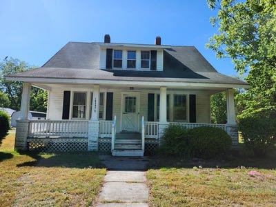 /international/us/18280-cassatt-ave-parksley-va-110107962685/