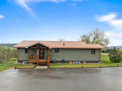 /international/us/9155-41st-street-nw-new-town-nd-110108499872/