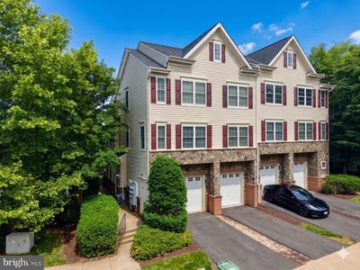 /international/us/16815-nuttal-oak-place-woodbridge-va-110108873416/