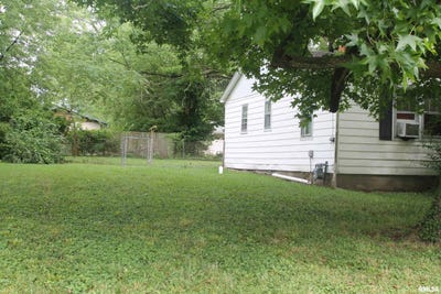/international/us/516-s-forest-street-carbondale-il-110100899341/