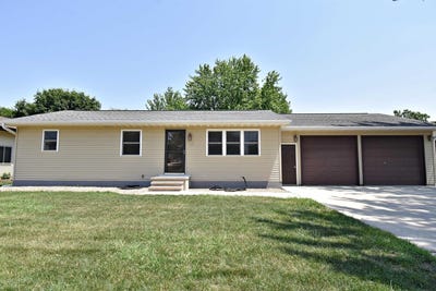 /international/us/310-12th-ave-n-w-independence-ia-110100754072/