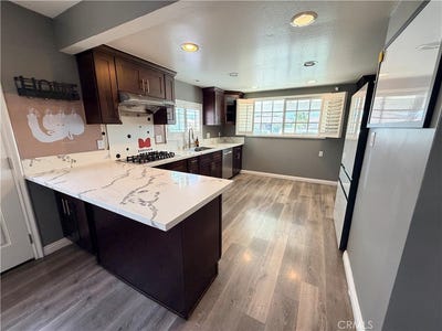 /international/us/2139-w-160th-torrance-ca-110108936327/