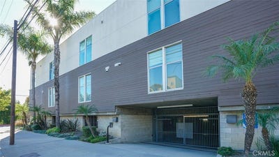 /international/us/4705-whitsett-studio-city-ca-110104152771/