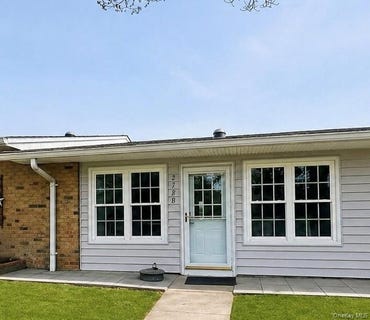 /international/us/278-berwick-court-ridge-ny-110104976496/