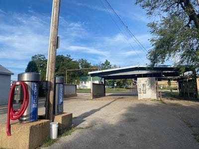 /international/us/119-n-oakland-mountain-grove-mo-110094125326/
