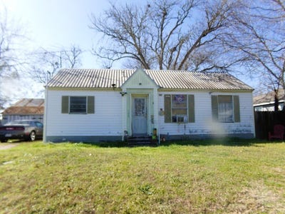 /international/us/308-east-south-street-weimar-tx-110105952007/