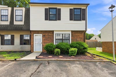 /international/us/138-cape-charles-square-lynchburg-va-110109824499/