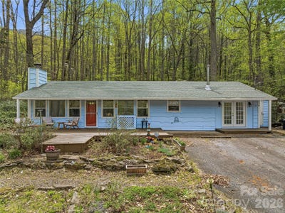 /international/us/36-dogwood-drive-maggie-valley-nc-110107480815/