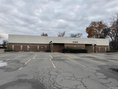 /international/us/1222-w-6th-ave-pine-bluff-ar-110096333672/