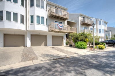 /international/us/27-seaside-road-brigantine-nj-110107726096/