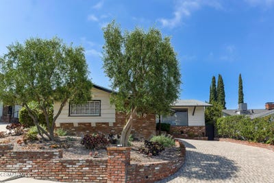 /international/us/22438-venido-road-woodland-hills-ca-110108010908/