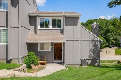 /international/us/1028-nw-70th-court-kansas-city-mo-110119743715/