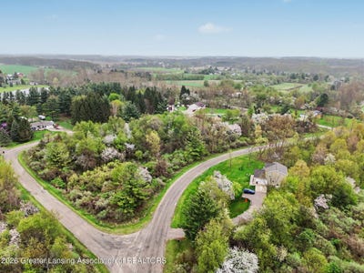 /international/us/lakeside-drive-perrinton-mi-110107633238/
