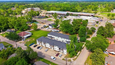 /international/us/307-n-henry-street-lindale-tx-110107712798/