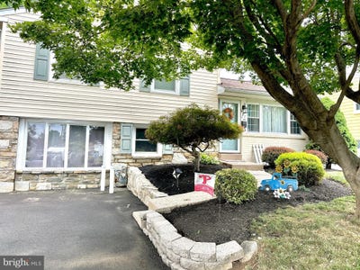 /international/us/407-goodwin-road-hatboro-pa-110109088334/