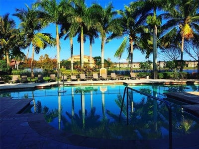 /international/us/4190-san-marino-boulevard-west-palm-beach-fl-110107983132/