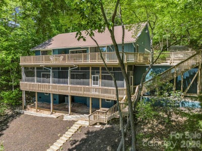 /international/us/255-gateway-drive-lake-lure-nc-110107017395/