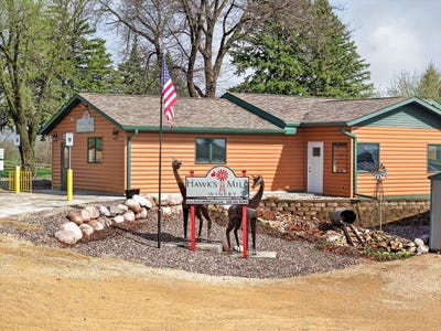 /international/us/w8170-pilz-road-browntown-wi-110107394269/