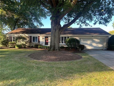 /international/us/5171-meadow-wood-boulevard-lyndhurst-oh-110120462806/
