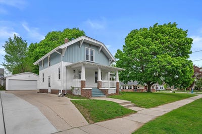 /international/us/812-new-york-ave-manitowoc-wi-110108377968/