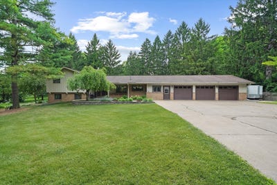 /international/us/1510-york-terrace-saline-mi-110108739434/