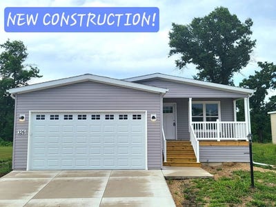 /international/us/19900-128th-st-bristol-wi-110108980253/