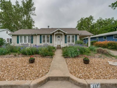 /international/us/217-w-morse-fredericksburg-tx-110108075597/