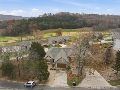 /international/us/404-country-ridge-drive-camdenton-mo-110106321424/