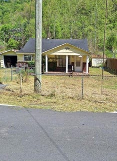 /international/us/3184-pondcreek-rd-pinsonfork-ky-110108395218/