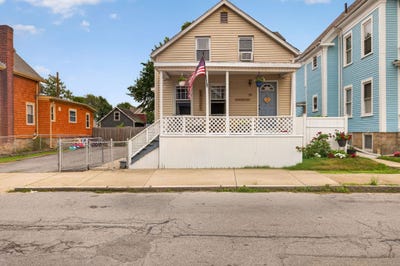 /international/us/98-parker-st-new-bedford-ma-110119411739/