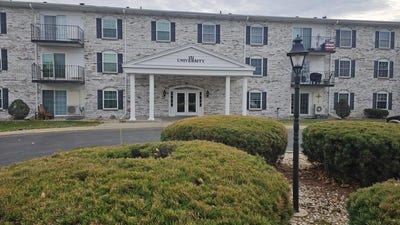 /international/us/151-n-university-dr-west-bend-wi-110107782092/
