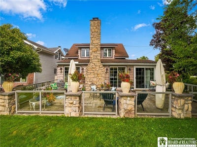 /international/us/3949-s-oriental-avenue-bemus-point-ny-110119947975/