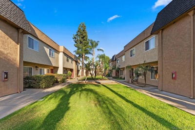 /international/us/317-s-mollison-ave-el-cajon-ca-110107213554/