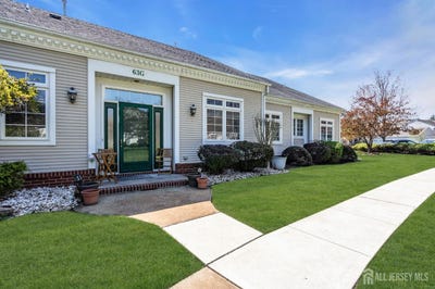 /international/us/63-winthrop-road-monroe-nj-110107313962/