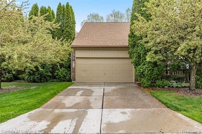 /international/us/2217-siboney-court-rochester-hills-mi-110108256660/