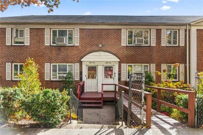 /international/us/228-08-stronghurst-avenue-queens-ny-110103255890/